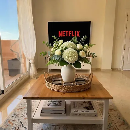 Elviria Panoramic Views Penthouse 아파트 마르베야