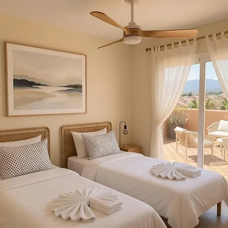 Elviria Panoramic Views Penthouse 마르베야