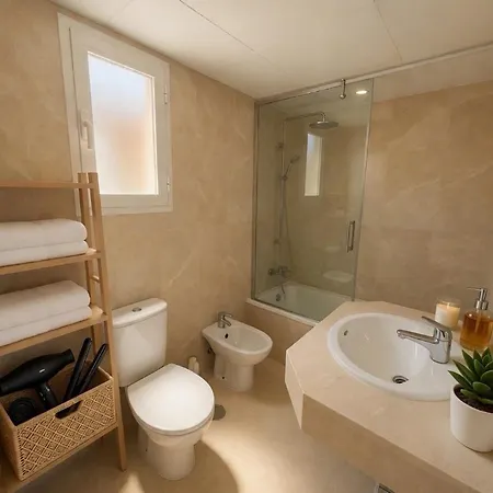 Elviria Panoramic Views Penthouse 아파트